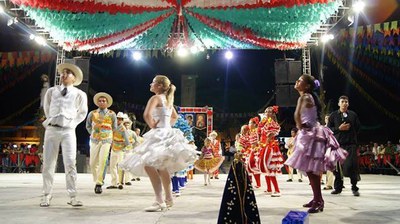 GO_Aparecida de Goiânia - Coletivo Empreender Criativo Anarriê de São João.jpg