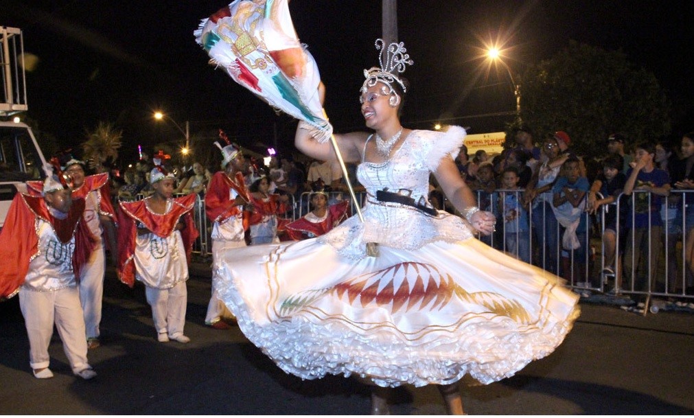 RS_Esteio - De ponto a ponto aquela batida deu Samba.jpg