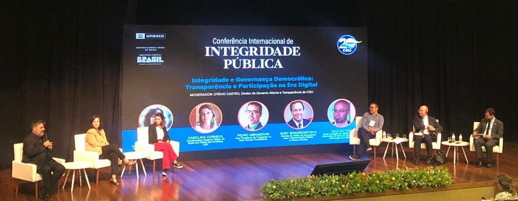 conferência Internacional.png