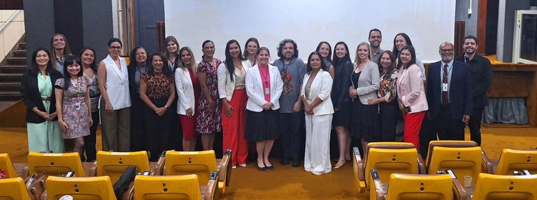  Participantes do Projeto Conexão-Ética juntamente a representantes da SECEP e da CGU (1).jpeg