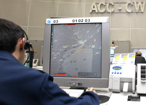 27/01/2012 - DEFESA - Novo sistema de controle aéreo começa a operar em Brasília