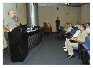 06/02/2012 - DEFESA - Defesa coordena reunião para troca de contingente brasileiro no Líbano