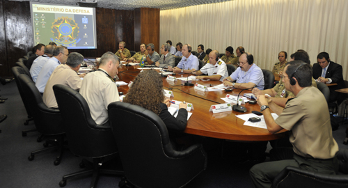 29/03/2012 - DEFESA - Brasil e Turquia iniciam conversas sobre potencial parceria na área de defesa