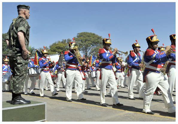 26/07/2012 - DEFESA - Amorim participa de cerimônia de posse no Comando Militar do Planalto (CMP)