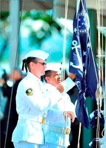 13/12/2012 - DEFESA - Marinha comemora o Dia do Marinheiro com condecorações e assinatura de contrato
