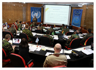 DEFESA - Centro Conjunto de Operações de Paz promove curso para oficiais de dez países 