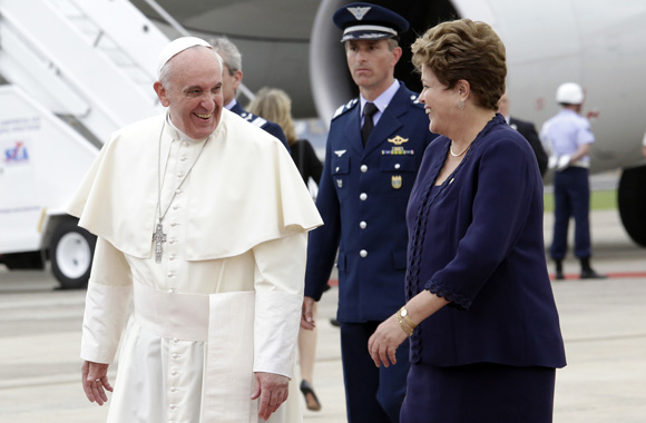 JMJ 2013: Papa Francisco chega ao Rio e mobiliza 12.259 militares das Forças Armadas