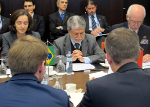 Brasil vai aprofundar cooperação em defesa com países da Europa Central