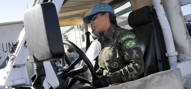 O Brasil possui mulheres militares na Minustah, onde cerca de dez profissionais atuam como jornalista, relações públicas e assessora jurídica. 