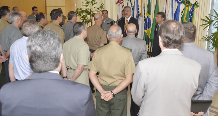 Raul Jungmann reuniu-se pela primeira vez com os oficiais-generais, secretários e assessores que compõem o quadro da pasta
