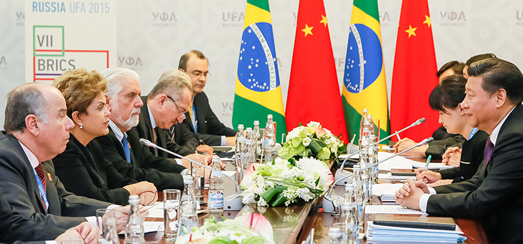 Wagner participou com Dilma de reunião com o presidente da República Popular da China, Xi Jinping
