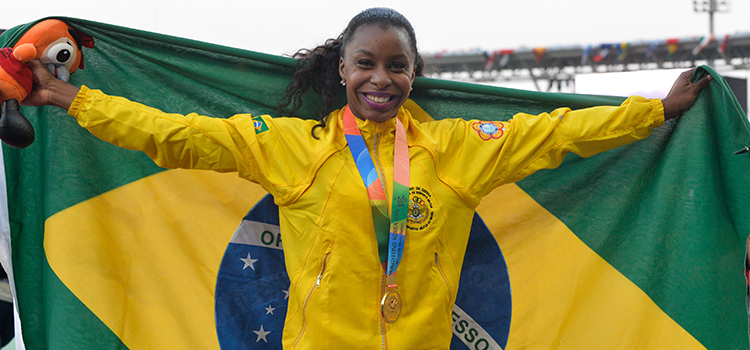 A sargento do Exército Rosangela Oliveira garantiu ouro nos 100 metros rasos