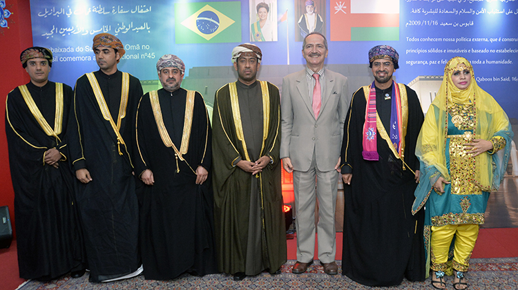 Aldo Rebelo participou das comemorações dos 45 anos de independência do Sultanato de Omã