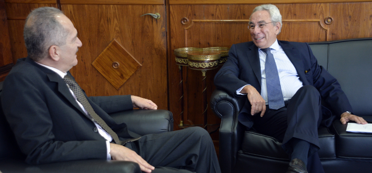 Ministro Aldo Rebelo recebe embaixador de Portugal, Francisco Ribeiro Telles