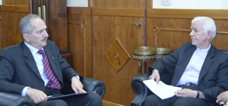 Ministro Aldo Rebelo recebe o embaixador do Irã, Mohammad Ezabadi
