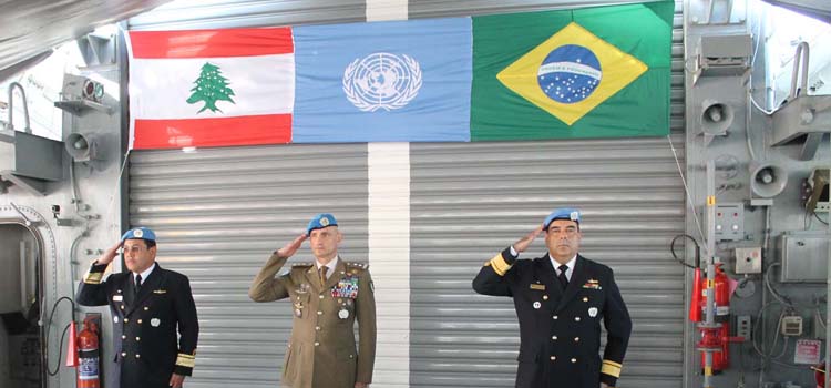 A cerimônia de transmissão de cargo ocorreu a bordo da Corveta "Barroso" e foi presidida pelo Force Commander da UNIFIL, General de Divisão Luciano Portolano,
