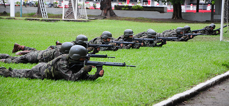 Exercício testa atuação dos militares que atuarão no Rio de Janeiro durante as Olimpíadas