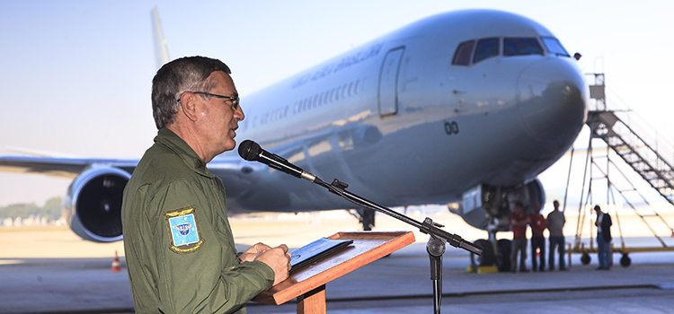 Brigadeiro Rossato ressaltou que a FAB precisava de uma aeronave que suprisse necessidades de transporte estratégico