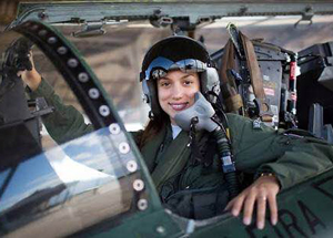 Mulheres integram os esquadrões brasileiros de aviação