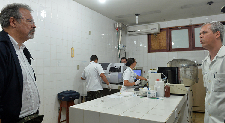 250 profissionais, entre civis e militares, trabalham no único hospital da Tabatinga