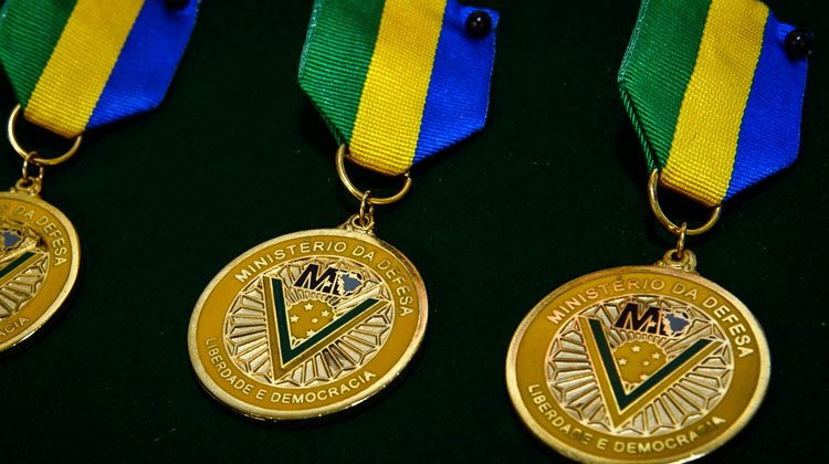 A medalha da Vitória foi instituída em 2014 pelo Ministério da Defesa