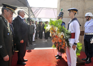 09/05/2011 - DEFESA - Dia da Vitória: brasileiros que contribuíram para a democracia e paz são enaltecidos durante condecoração