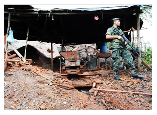 01/09/2011 - DEFESA - Operação militar ajudou a coibir atividades ilícitas na fronteira com a Colômbia