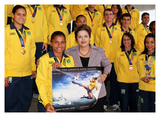 29/07/2011 - DEFESA - Atletas medalhistas dos Jogos Mundiais Militares são recebidos pela presidenta Dilma no Palácio do Planalto
