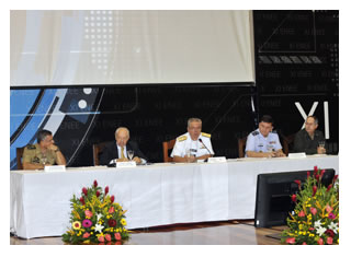 17/11/2011 - DEFESA - Especialistas ressaltam importância de fortalecer indústria e fomentar pesquisas no setor de Defesa