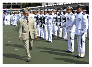 13/12/2011 - DEFESA - Marinha do Brasil comemora o Dia do Marinheiro com condecorações