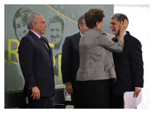 08/08/2011 - DEFESA - Para a presidenta Dilma, Amorim é “o homem certo no lugar certo”