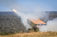 Adestramento militar da Marinha emprega equipamento de projeto Estratégico de Defesa