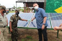 Comitiva de autoridades da Defesa acompanha Presidente da República em inauguração de sistema de energia solar