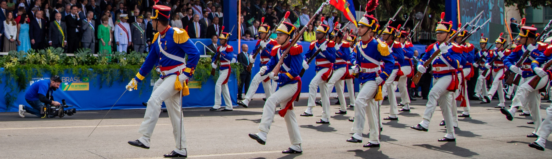 Desfile cívico-militar é a grande atração do 7 de setembro na Capital Federal