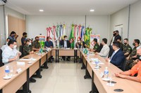 Em Macapá, Ministro confere atuação dos militares no combate à COVID-19 e visita hospital