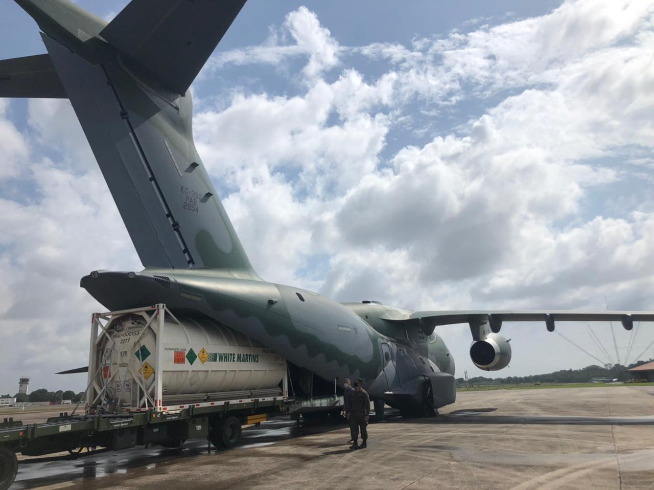 Em um único voo, Forças Armadas transportam para Manaus grande