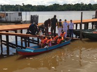 Forças Armadas dão continuidade à distribuição de cestas básicas para ribeirinhos da Ilha de Marajó
