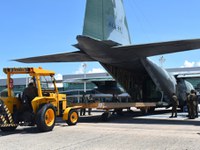 Forças Armadas transportam geradores para auxiliar no restabelecimento de água no Amapá