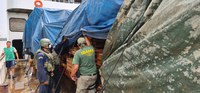 Militares abordam embarcação com quase 200 metros cúbicos de madeira ilegal