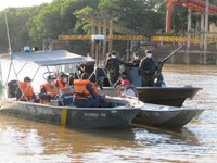 Militares inspecionam embarcações e viaturas na Amazônia Legal