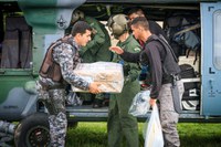 Militares transportaram servidores da Justiça Eleitoral e 12,4 mil kg de equipamentos