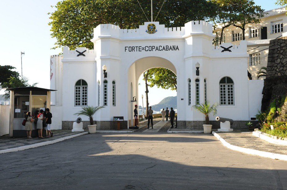 20240115 FLIRCKEB- FORTE DE COPACABANA.jpg