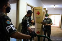 Militares cooperam com ações da Cruz Vermelha no combate ao novo coronavírus