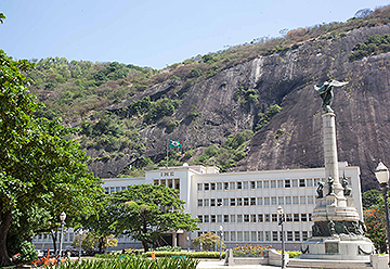 Instituto Militar de Engenharia (IME)