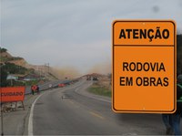 Atenção usuário: BR-101/RJ em Angra dos Reis tem interrupção parcial do tráfego