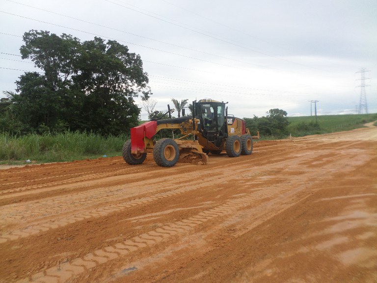 Terraplenagem BR-101