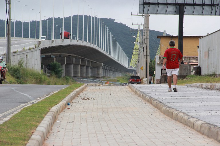 DNITSC constrói ciclovia em Laguna 