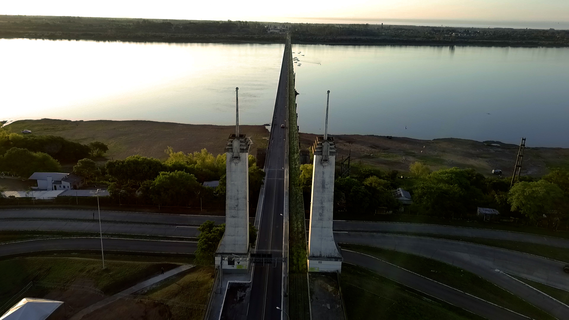 DNIT entrega revitalização do lado brasileiro da Ponte Internacional de  Uruguaiana na BR-290/RS — Departamento Nacional de Infraestrutura de  Transportes