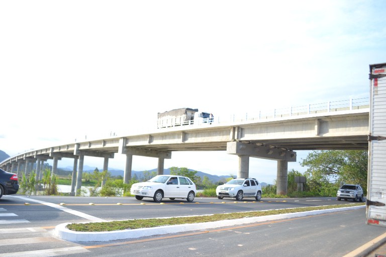 Ponte de Ilhota 1