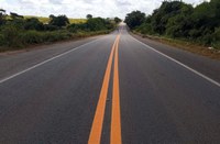 DNIT inicia serviços de sinalização horizontal na BR-235 em Sergipe